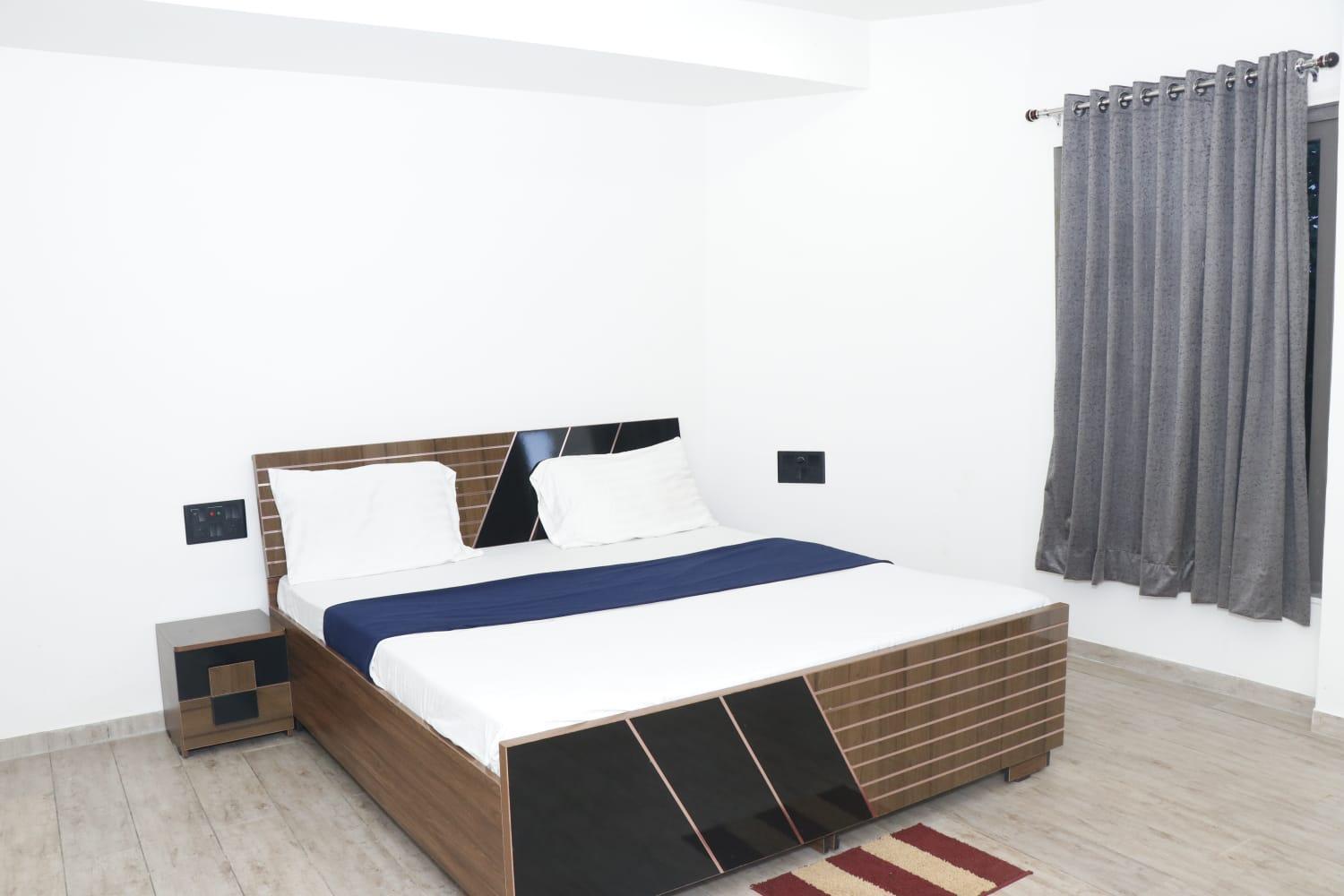 Vits Roccia Hill Resort And Adventure Park, Navapur Songadh Экстерьер фото